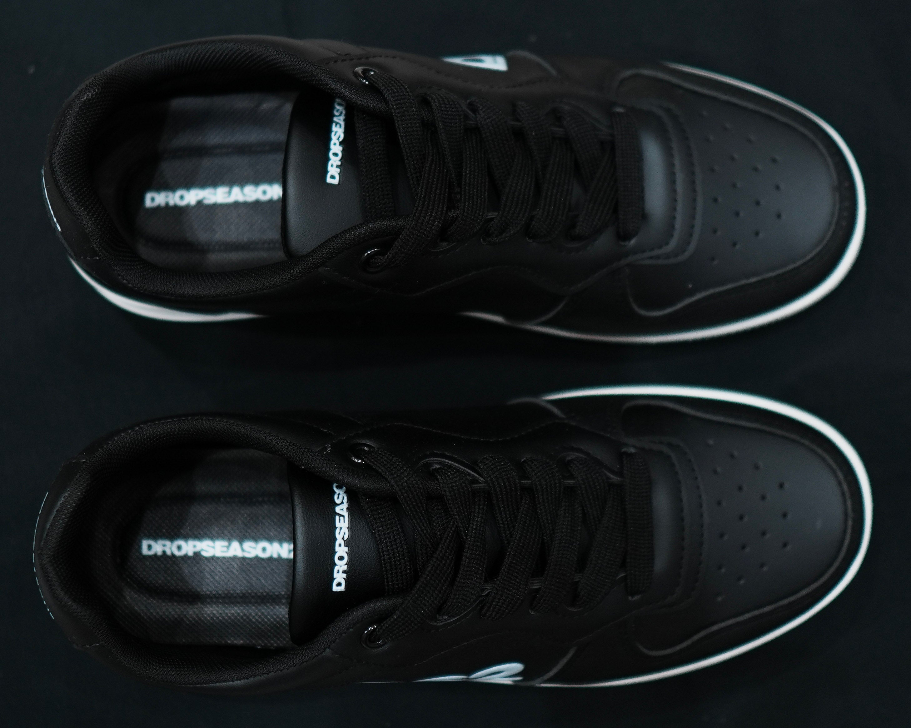 DS2 Black Sneackers