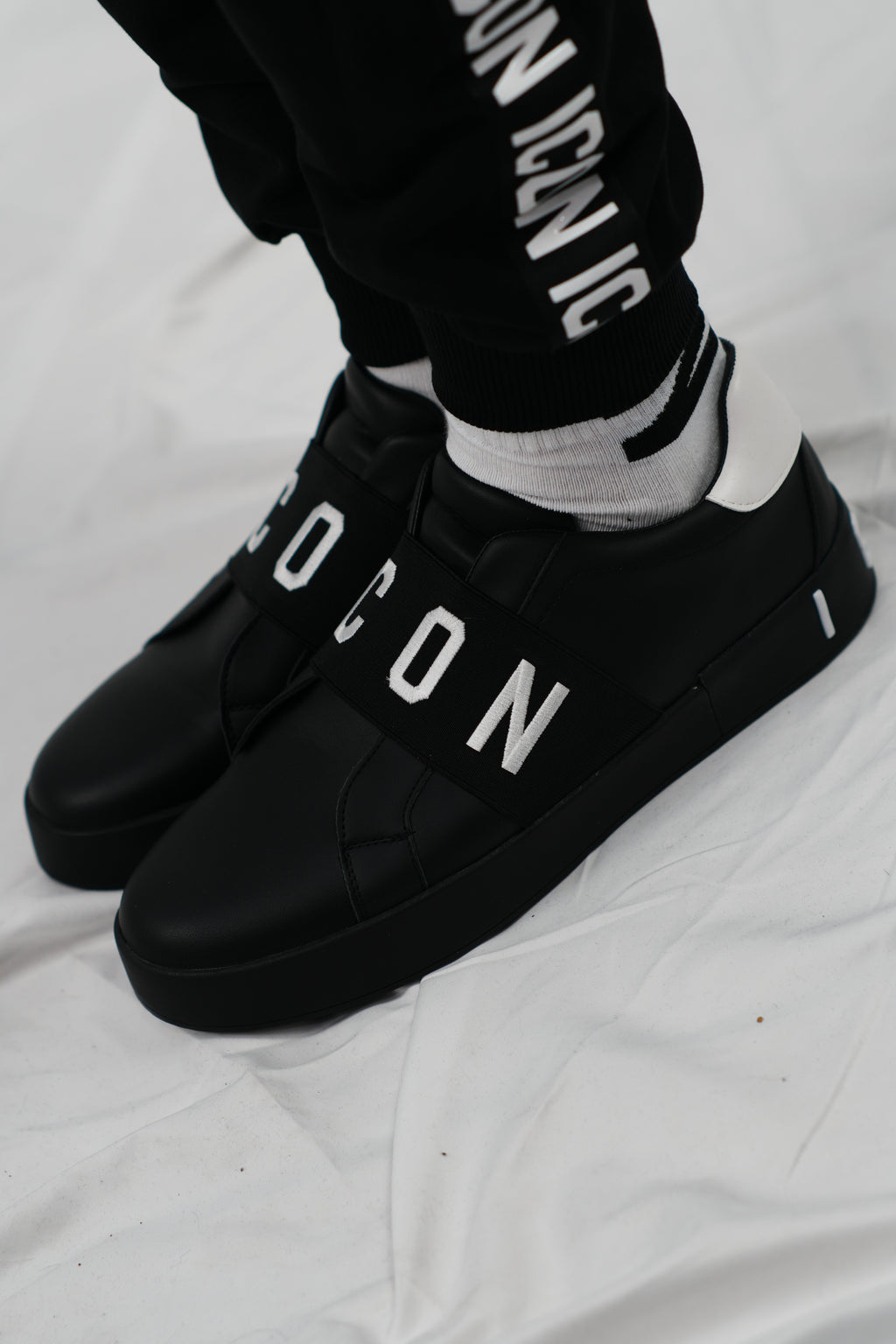 ICON Black Shoes