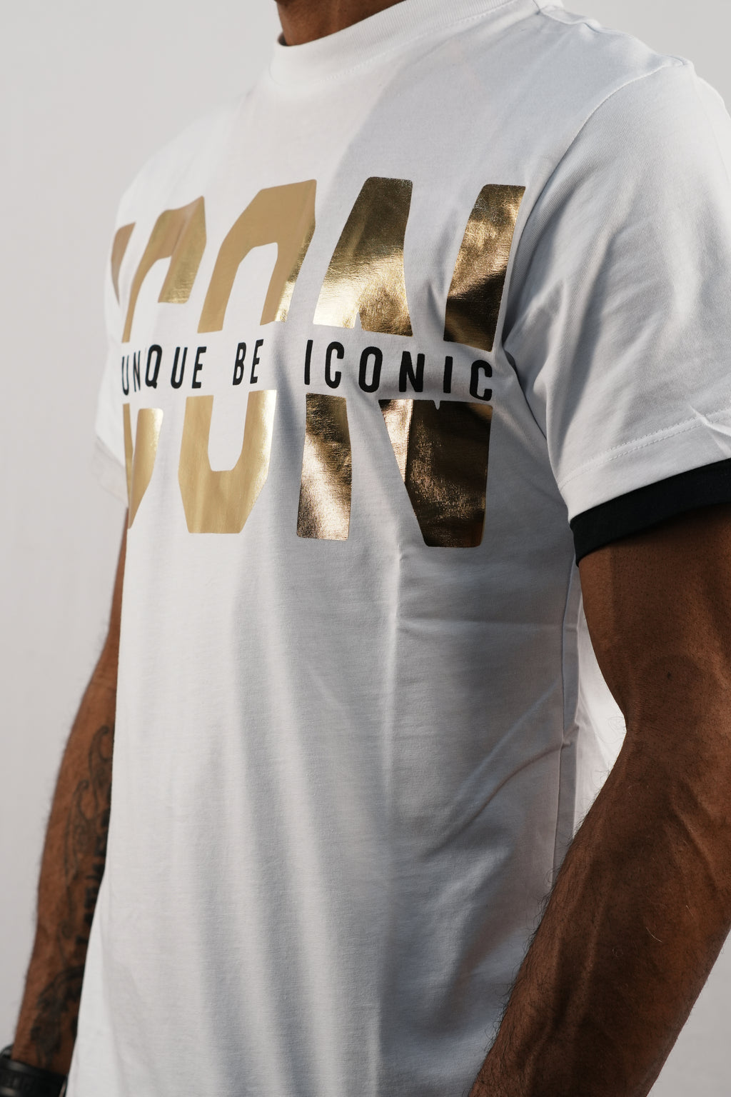 ICON T-Shirt Gold Logo